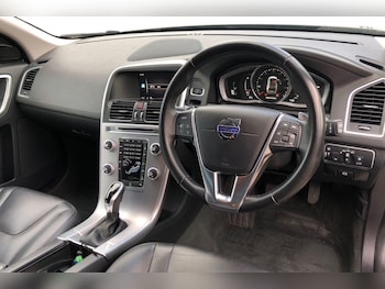 Used Volvo XC60 2017 for sale - 75898286: Photo