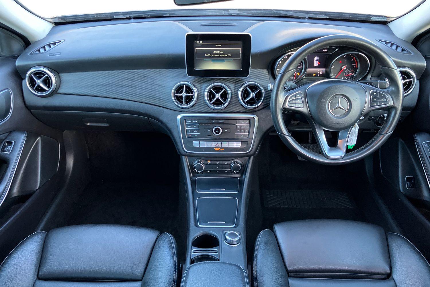 Used Mercedes-Benz GLA 2017 for sale - 77187359: Photo 3