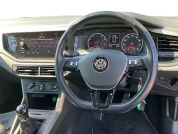 Used Volkswagen Polo 2019 for sale - 74639792: Photo