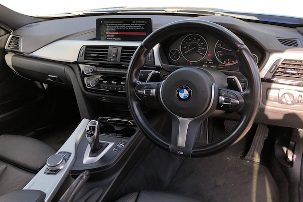 Used BMW 3 Series 2018 for sale - 76065210: Photo 3