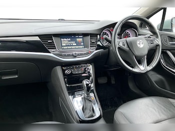Used Vauxhall Astra 2017 for sale - 76902528: Photo