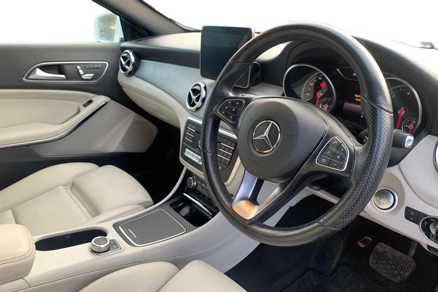 Used Mercedes-Benz GLA 2019 for sale - 77206749: Photo 3
