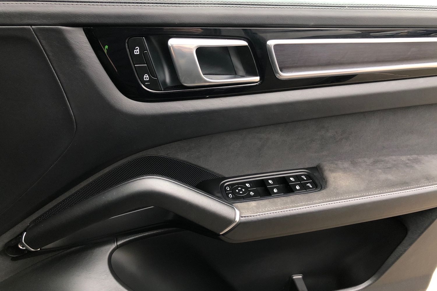 Used Porsche Cayenne 2022 for sale - 77515090: Photo 26