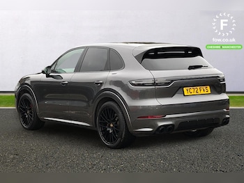 Used Porsche Cayenne 2022 for sale - 77515090: Photo