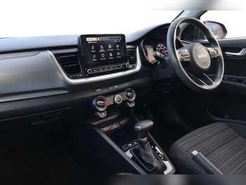 Used Kia Stonic 2022 for sale - 77527638: Photo
