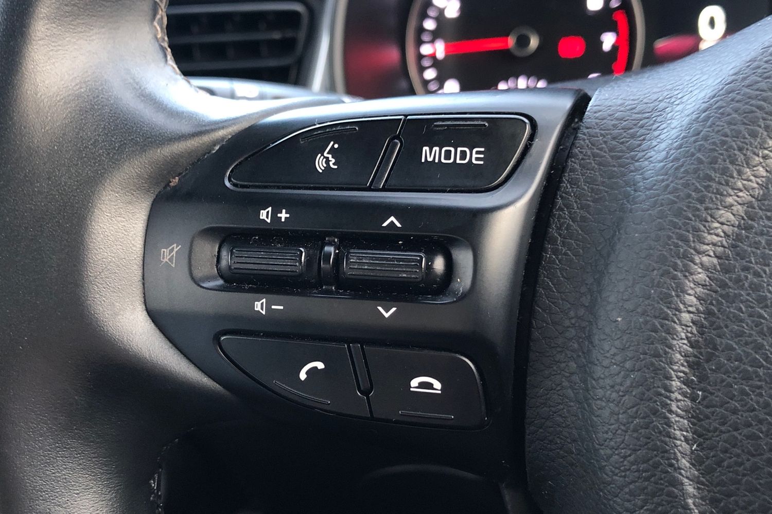 Used Kia Stonic 2022 for sale - 77527638: Photo 6