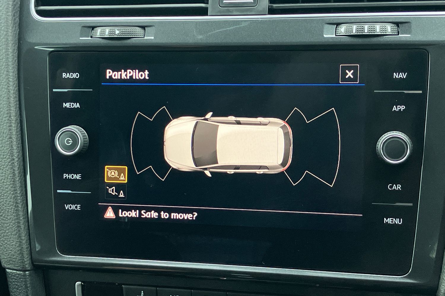 Used Volkswagen Golf 2017 for sale - 77435992: Photo 11