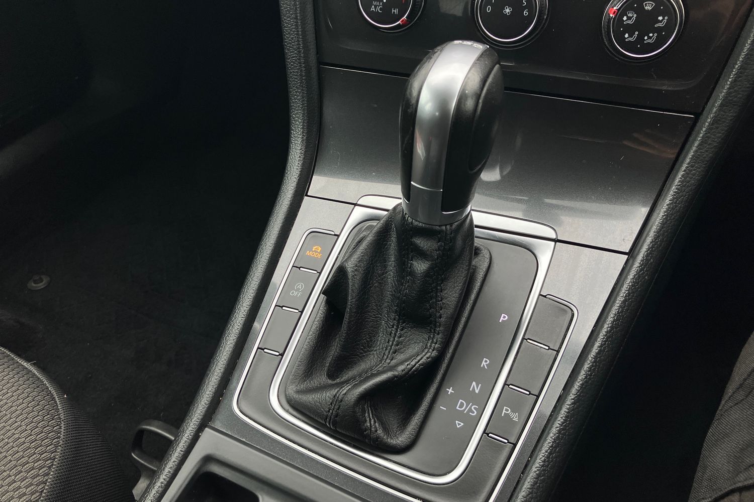 Used Volkswagen Golf 2017 for sale - 77435992: Photo 13