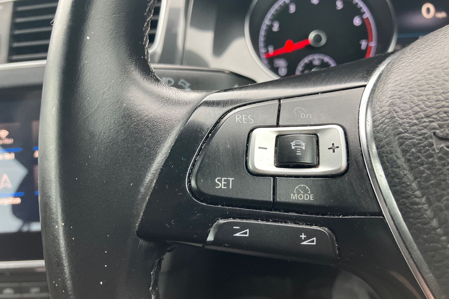 Used Volkswagen Golf 2017 for sale - 77435992: Photo 15