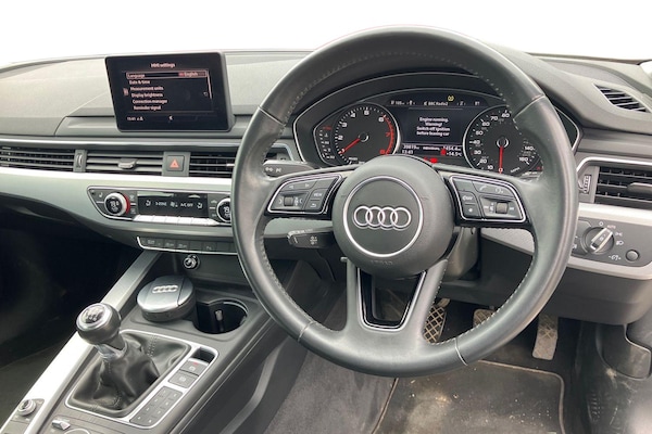 Used Audi A4 2018 for sale - 76194171: Photo 3