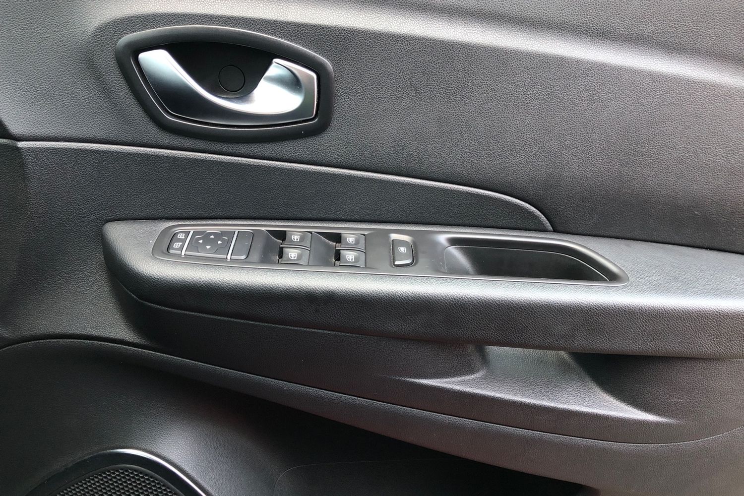 Used Renault Captur 2020 for sale - 78084189: Photo 15