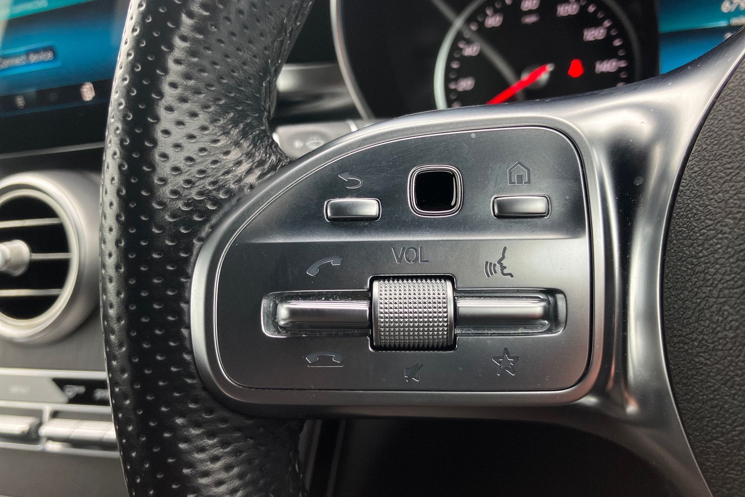 Used Mercedes-Benz GLC 2021 for sale - 77233376: Photo 11