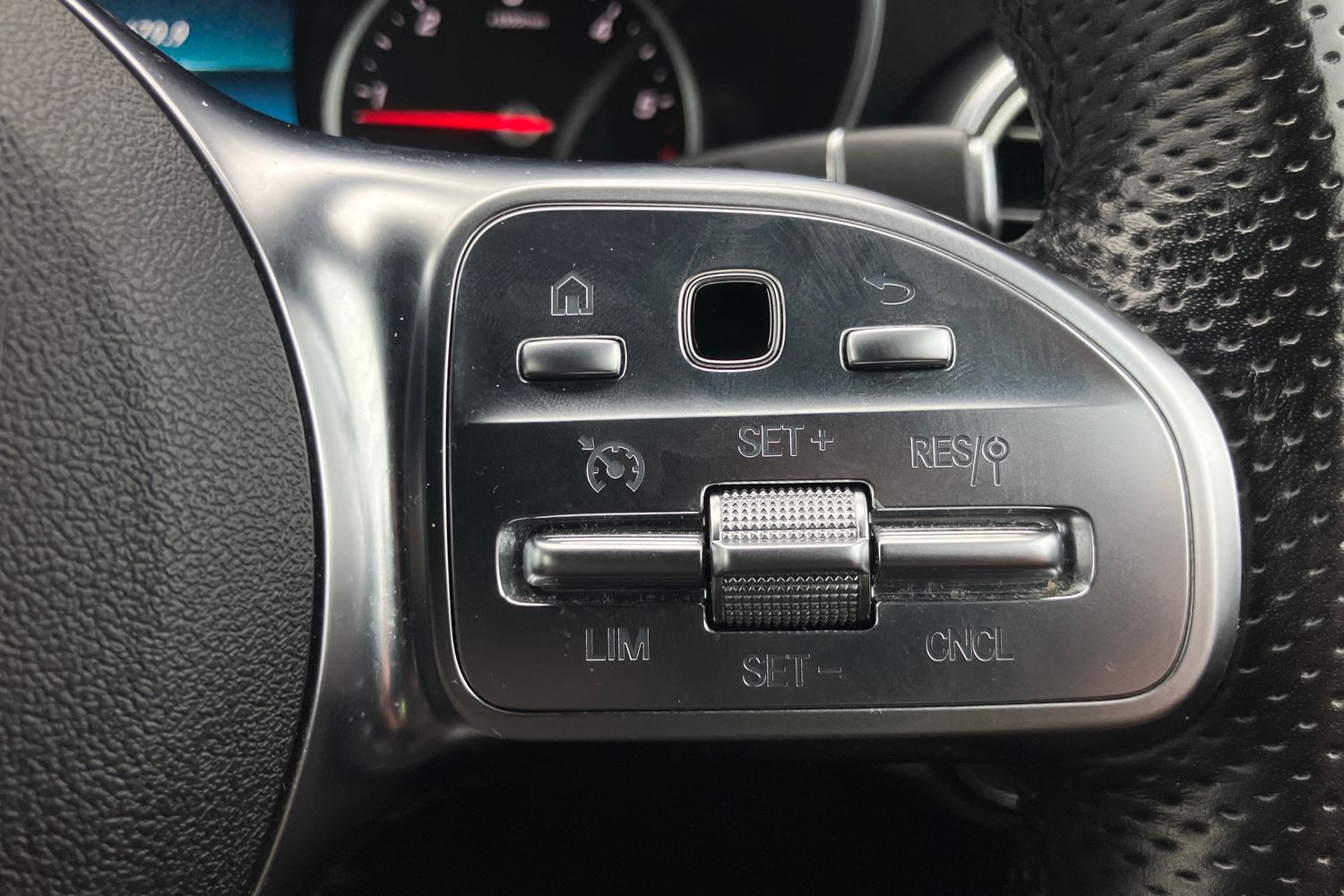 Used Mercedes-Benz GLC 2021 for sale - 77233376: Photo 12