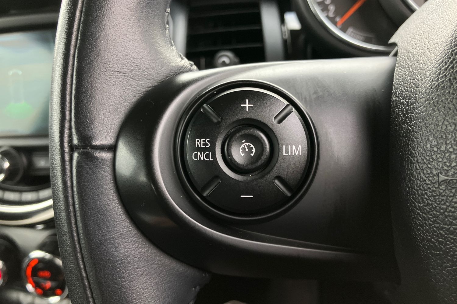 Used MINI Hatch 2018 for sale - 76364636: Photo 12