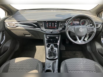Used Vauxhall Astra 2017 for sale - 75504339: Photo