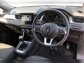 Used Renault Captur 2022 for sale - 75504375: Photo