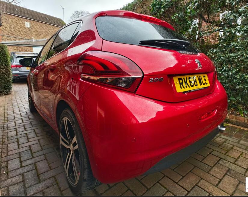 Used Peugeot 208 2018 for sale - 77973458: Photo 2