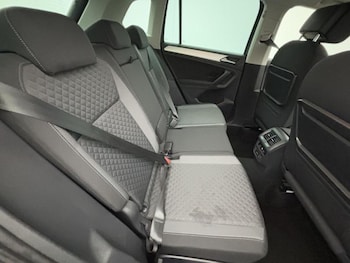 Used Volkswagen Tiguan 2018 for sale - 76828004: Photo