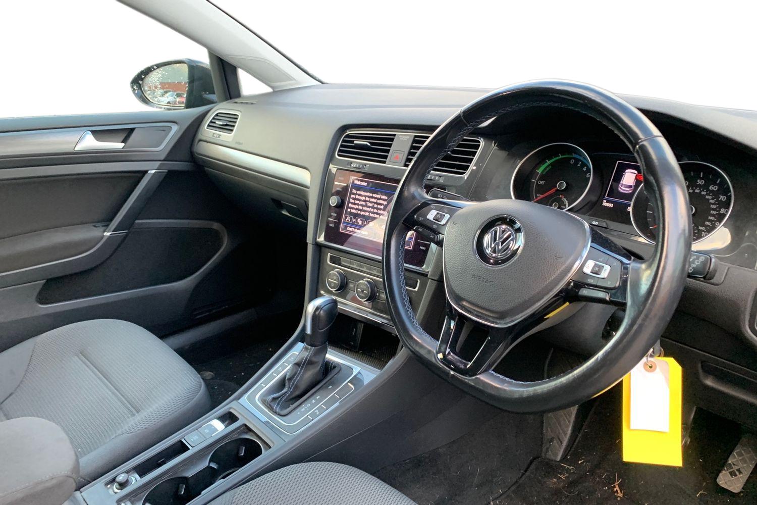 Used Volkswagen Golf 2019 for sale - 76685694: Photo 3