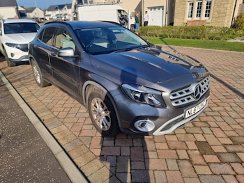 Used Mercedes-Benz GLA 2017 for sale - 78163428: Photo