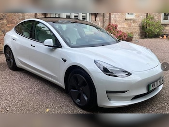 Tesla - Model 3