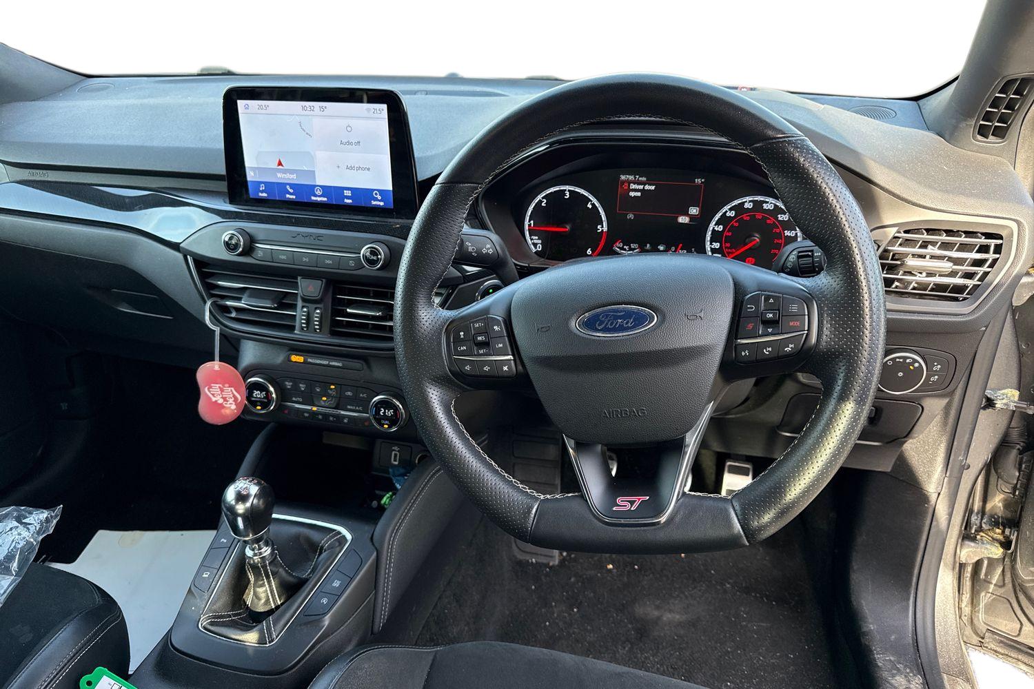 Used Ford Focus 2019 for sale - 76395432: Photo 3