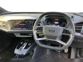 Used Audi Q4 e-tron 2022 for sale - 76649273: Photo
