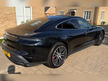Used Porsche Taycan 2020 for sale - 79450981: Photo