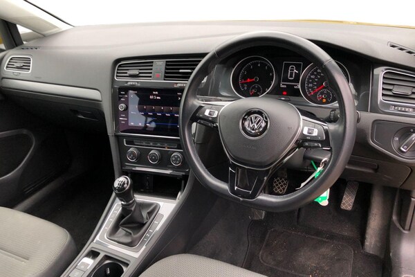 Used Volkswagen Golf 2018 for sale - 76218586: Photo 3