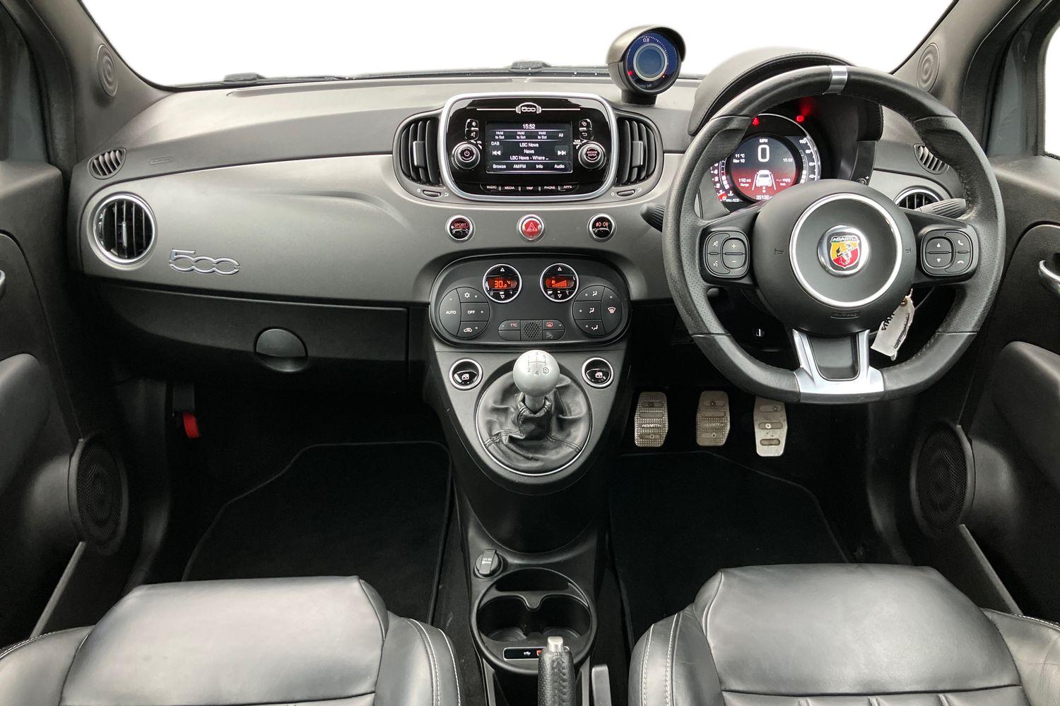 Used Abarth 595 2019 for sale - 76288151: Photo 3