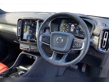 Used Volvo XC40 2018 for sale - 78739362: Photo