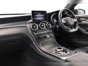 Used Mercedes-Benz GLC 2019 for sale - 75329726: Photo