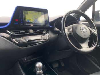 Used Toyota C-HR 2017 for sale - 74735681: Photo