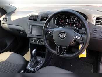 Used Volkswagen Polo 2015 for sale - 79297547: Photo