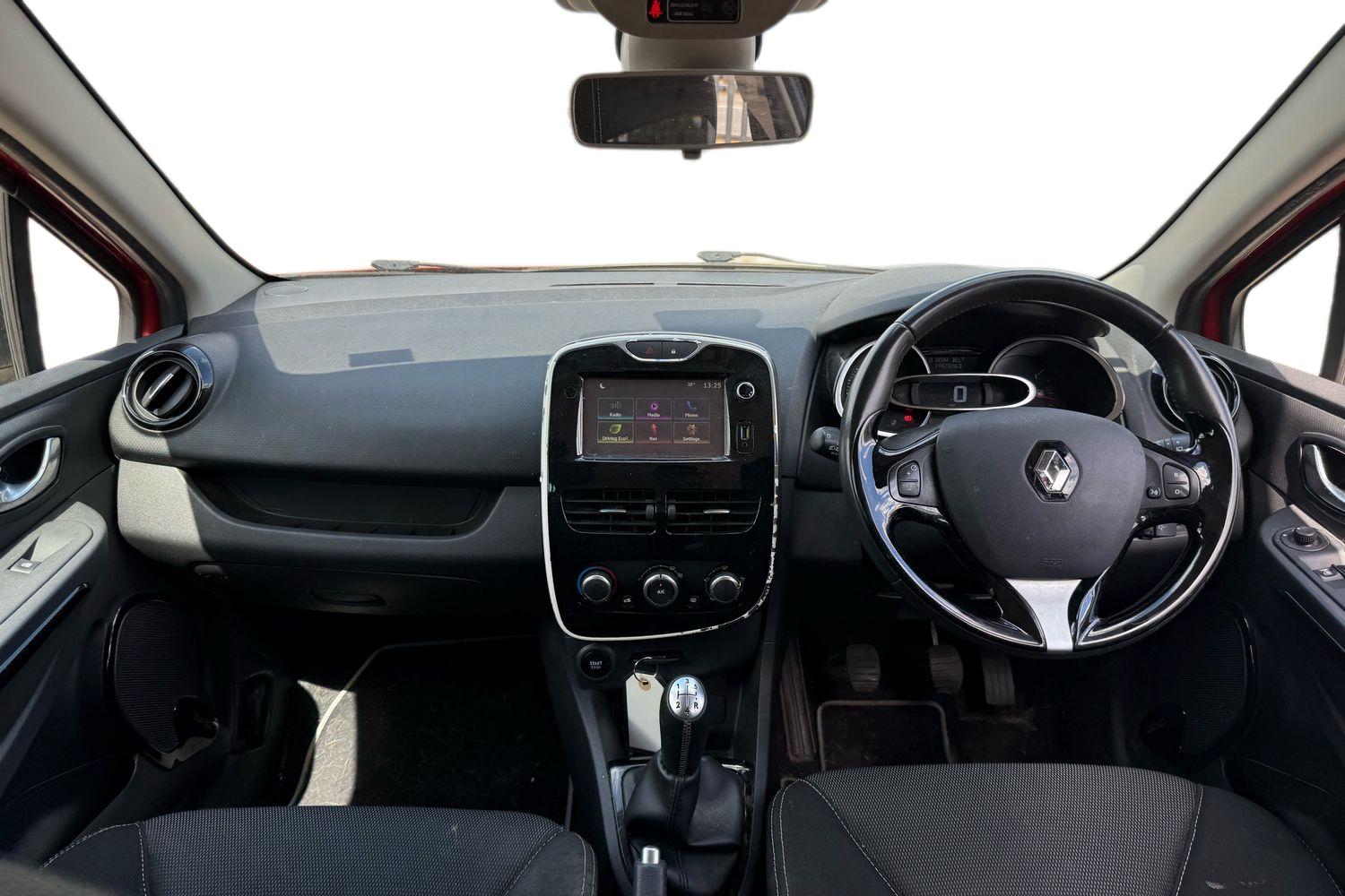 Used Renault Clio 2016 for sale - 75983473: Photo 3