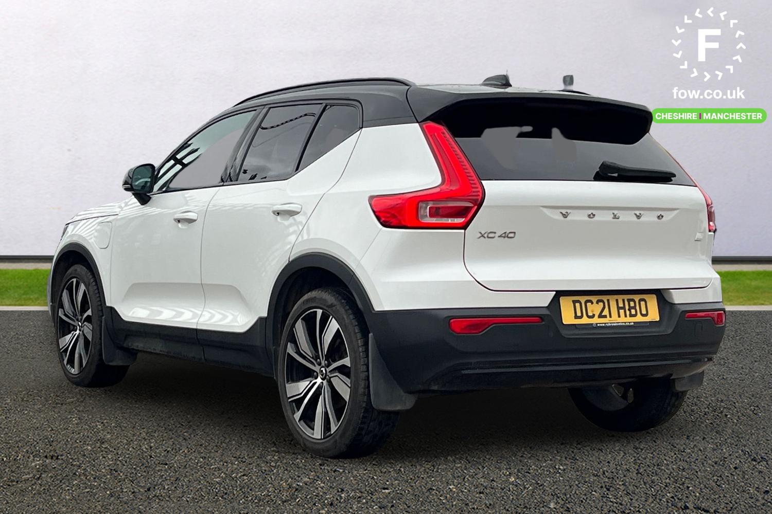 Used Volvo XC40 2021 for sale - 77257845: Photo 2