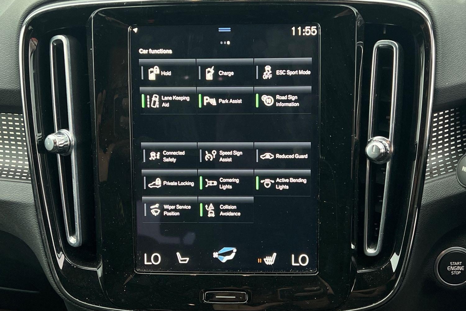 Used Volvo XC40 2021 for sale - 77257845: Photo 8