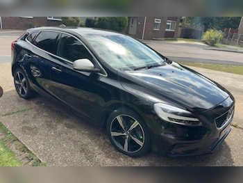 2018 - T2 [122] R DESIGN Nav Plus 5dr