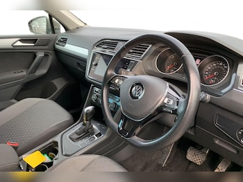 Used Volkswagen Tiguan 2018 for sale - 77791839: Photo