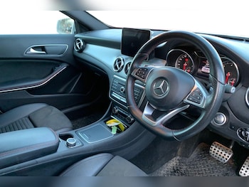 Used Mercedes-Benz GLA 2018 for sale - 76774532: Photo