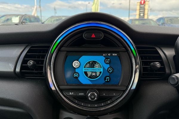Used MINI Hatch 2019 for sale - 76236786: Photo 6