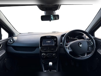 Used Renault Clio 2018 for sale - 77415232: Photo