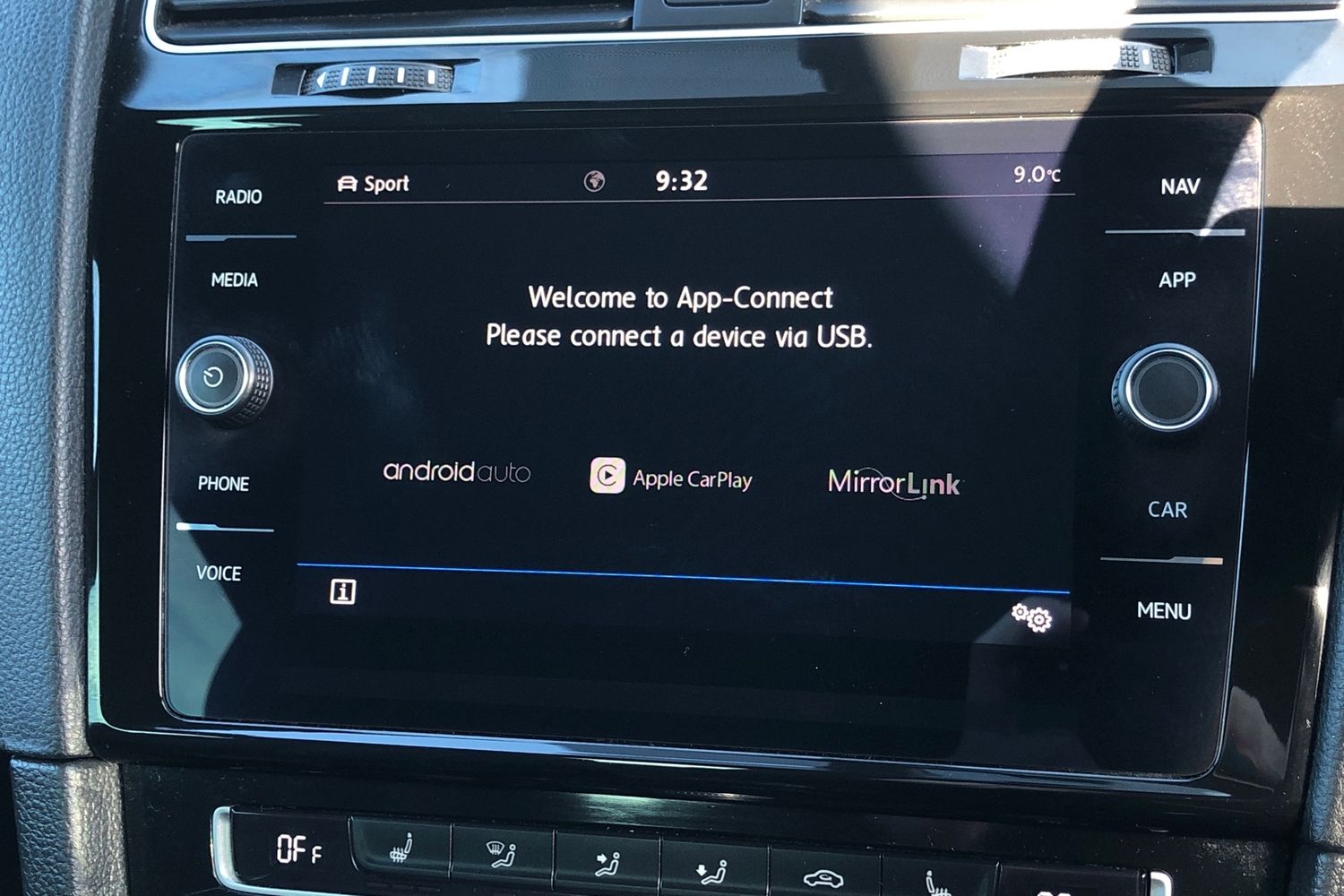 Used Volkswagen Golf 2018 for sale - 77862835: Photo 9