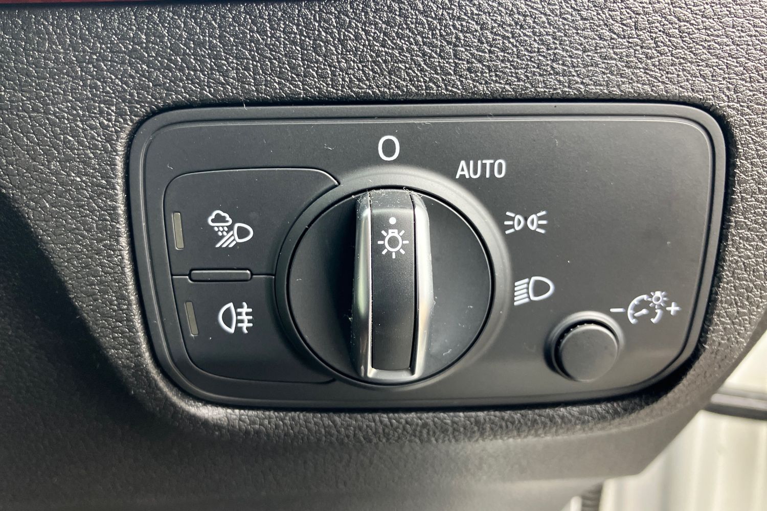 Used Audi Q2 2020 for sale - 75898412: Photo 18