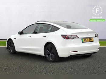 Used Tesla Model 3 2021 for sale - 76164750: Photo 2