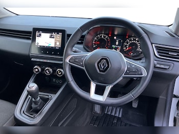 Used Renault Clio 2022 for sale - 77415107: Photo