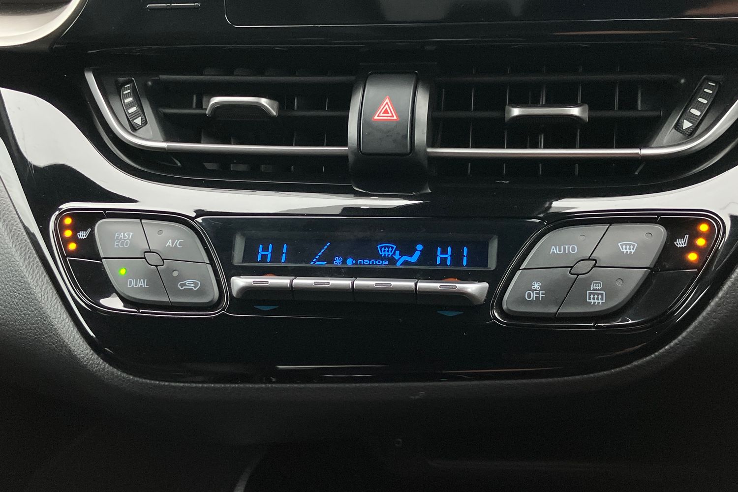 Used Toyota C-HR 2018 for sale - 77327341: Photo 13