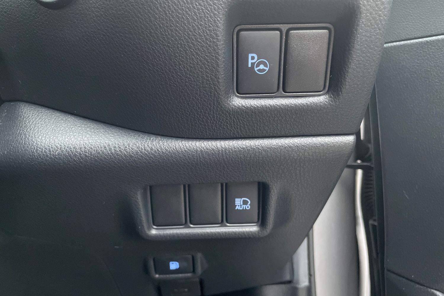 Used Toyota C-HR 2020 for sale - 77527750: Photo 15