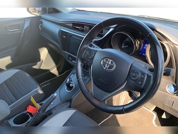 Used Toyota Auris 2016 for sale - 77943791: Photo