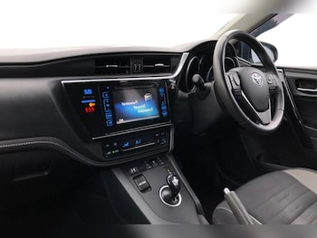 Used Toyota Auris 2017 for sale - 76836279: Photo
